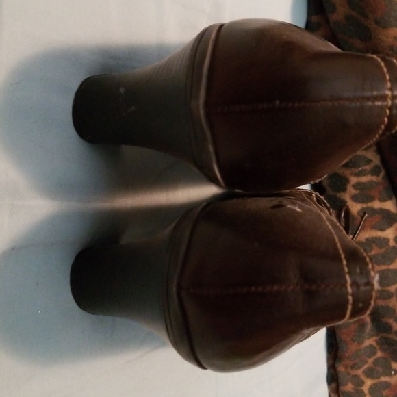 Brown Chunky Heels - Picture 3 of 4